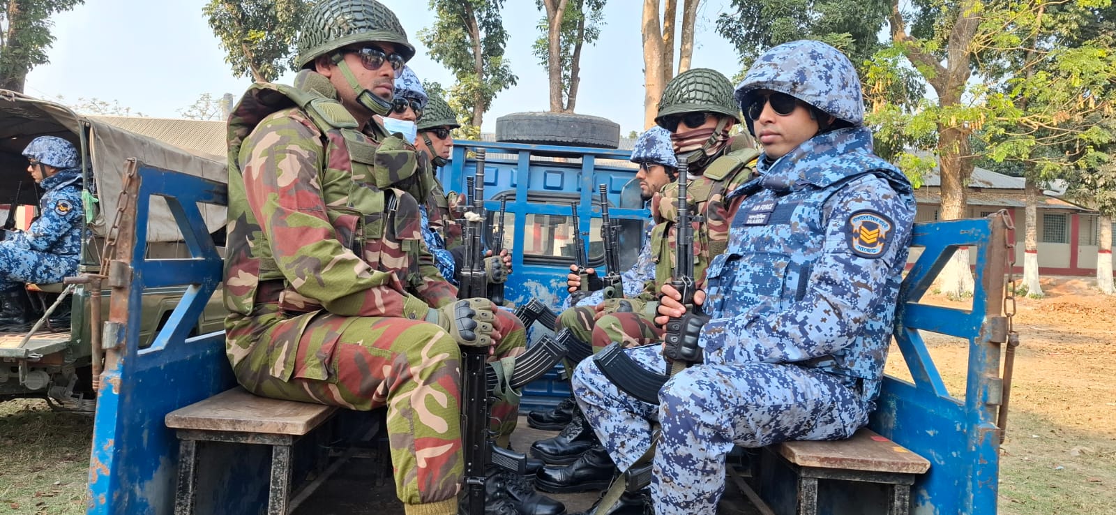 নির্বাচন ঘিরে সদরপুরে কঠোর নিরাপত্তা, যৌথবাহিনীর টহল শুরু